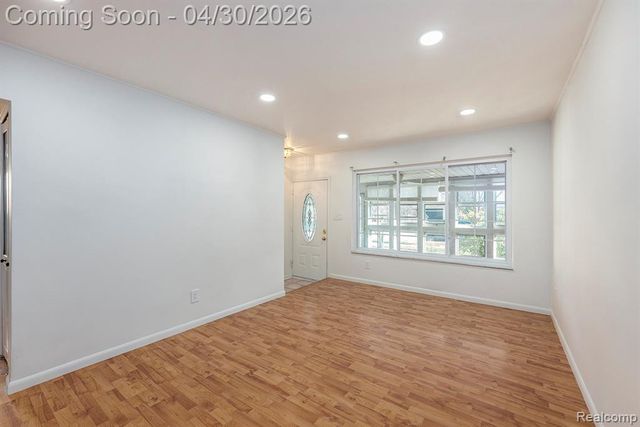 33807 Swan Drive, Sterling Heights, MI 48312