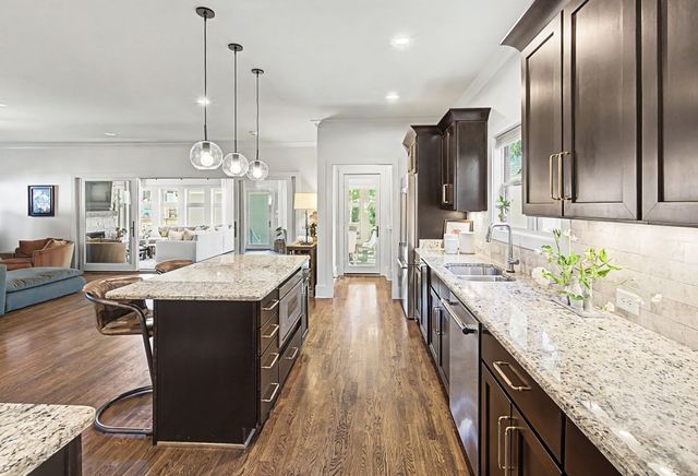 1012 Acklen Ave, Nashville, TN 37203