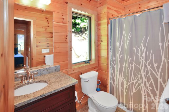 6365 Julius Drive, Newland, NC 28657