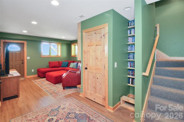 6365 Julius Drive, Newland, NC 28657