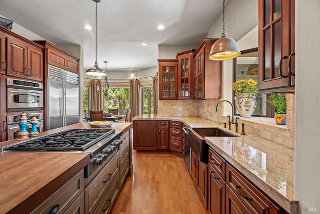 800-850 Boonville Rd, Ukiah, CA 95482