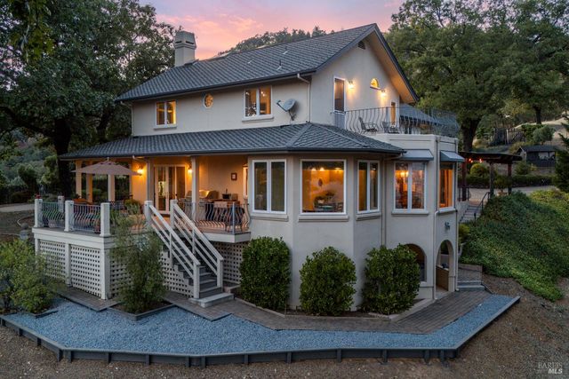 800-850 Boonville Rd, Ukiah, CA 95482