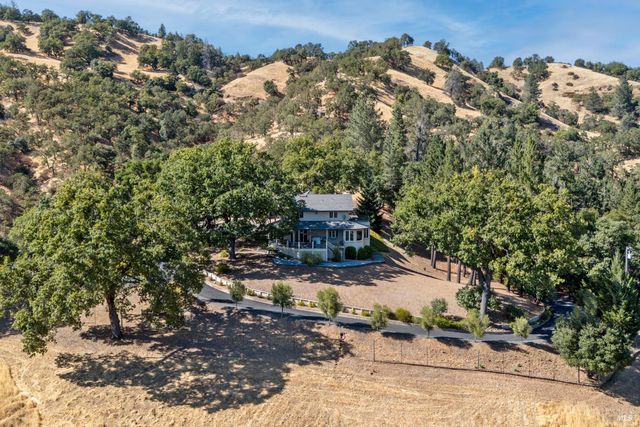 800-850 Boonville Rd, Ukiah, CA 95482