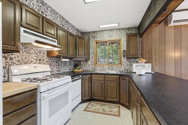 9352 W Circle Drive, Morton Twp, MI 49346