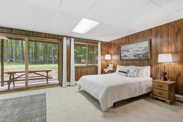 9352 W Circle Drive, Morton Twp, MI 49346