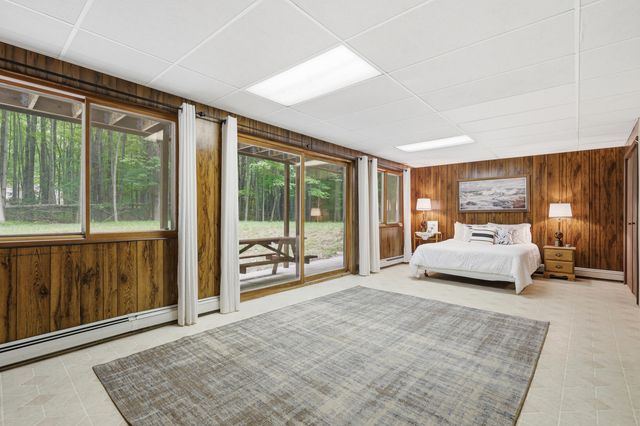9352 W Circle Drive, Morton Twp, MI 49346