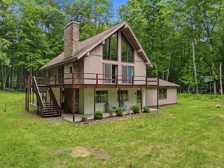 9352 W Circle Drive, Morton Twp, MI 49346