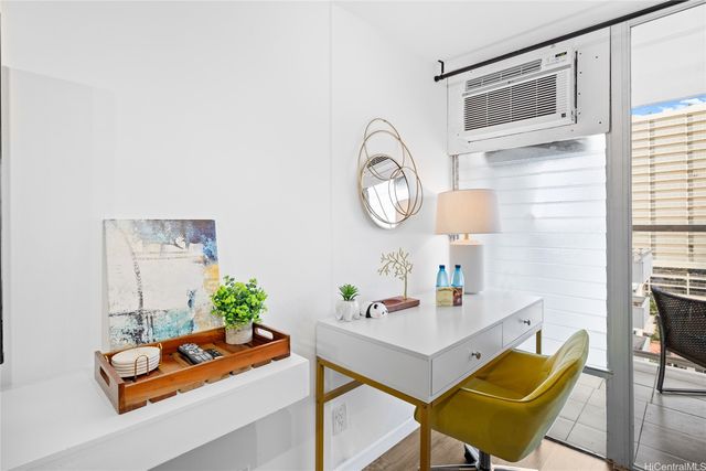 445 Seaside Avenue 1109, Honolulu, HI 96815