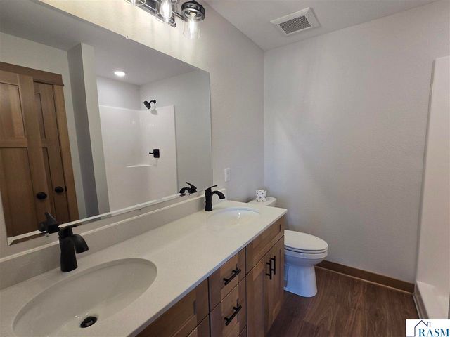1132 Cullen Street, St. Peter, MN 56082