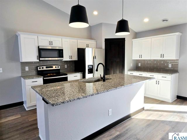 1132 Cullen Street, St. Peter, MN 56082