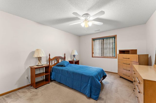 696 Monn Avenue, Vadnais Heights, MN 55127