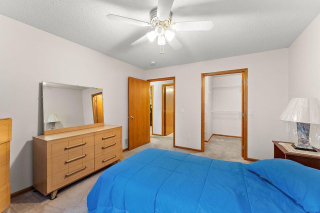 696 Monn Avenue, Vadnais Heights, MN 55127