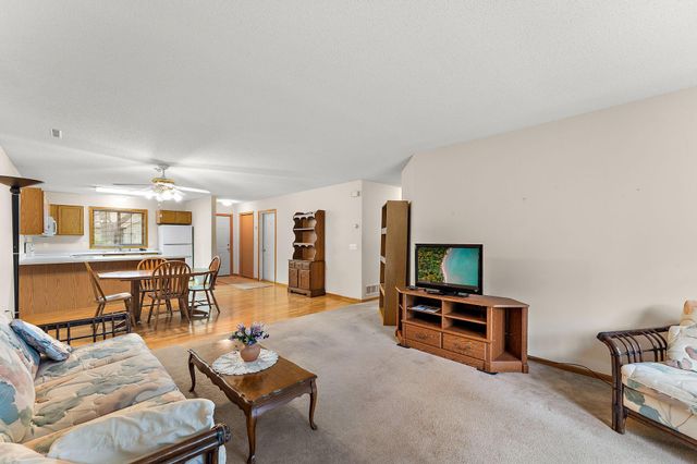 696 Monn Avenue, Vadnais Heights, MN 55127