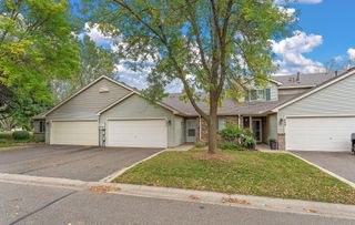 696 Monn Avenue, Vadnais Heights, MN 55127