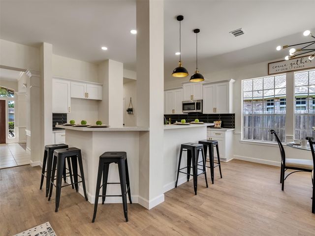 3319 Almond Creek Drive, Houston, TX 77059