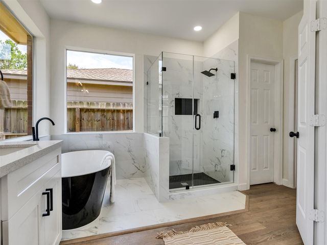 3319 Almond Creek Drive, Houston, TX 77059