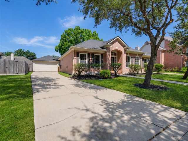 3319 Almond Creek Drive, Houston, TX 77059