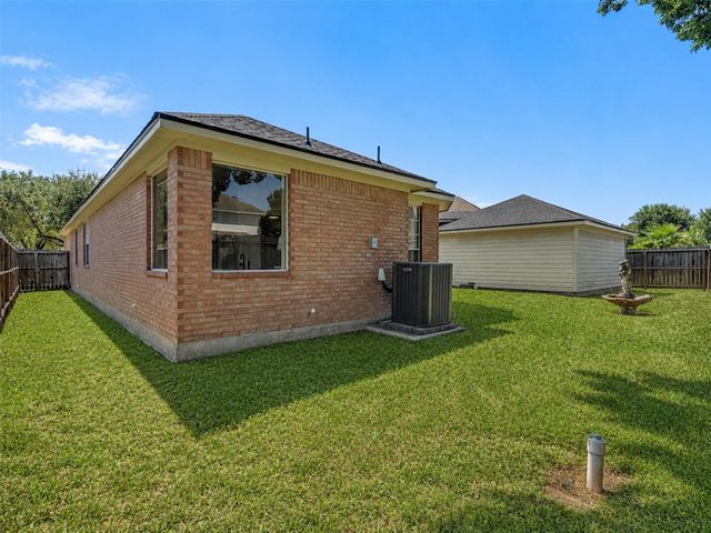 3319 Almond Creek Drive, Houston, TX 77059