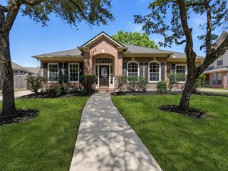 3319 Almond Creek Drive, Houston, TX 77059