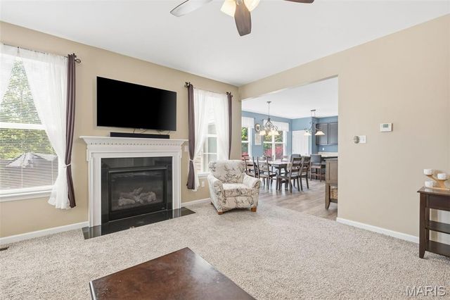 106 Kelcross Drive, Wentzville, MO 63385