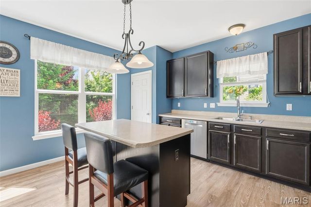 106 Kelcross Drive, Wentzville, MO 63385
