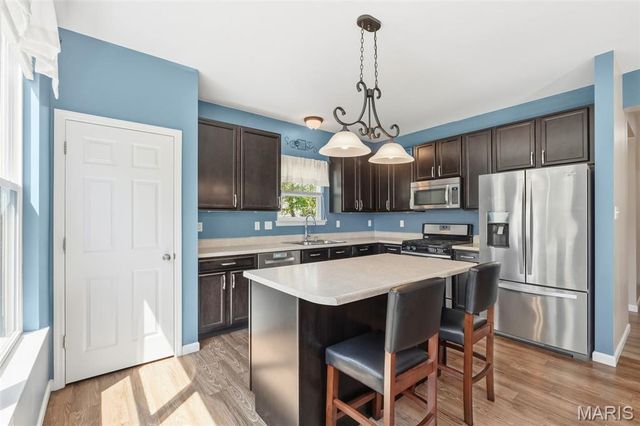 106 Kelcross Drive, Wentzville, MO 63385