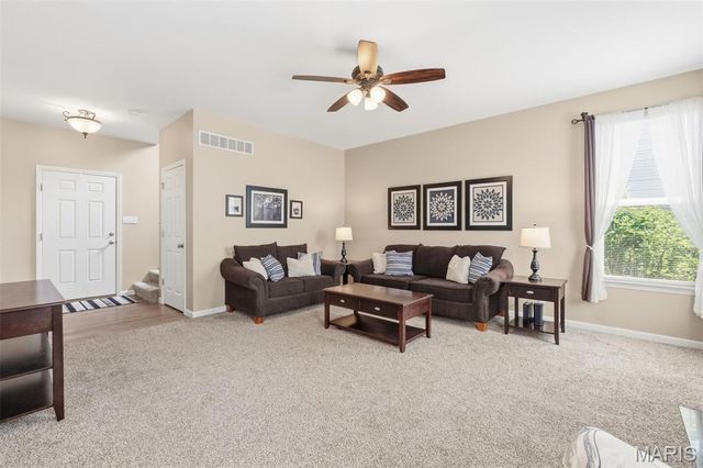 106 Kelcross Drive, Wentzville, MO 63385