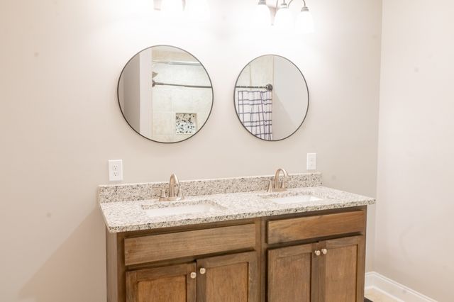 3 Browning Dr, Fayetteville, TN 37334
