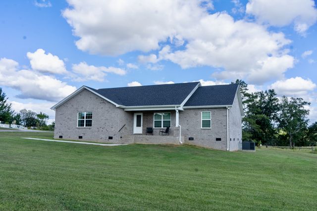 3 Browning Dr, Fayetteville, TN 37334