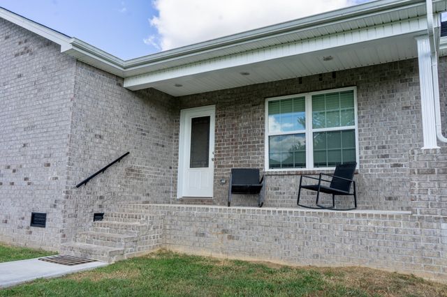3 Browning Dr, Fayetteville, TN 37334