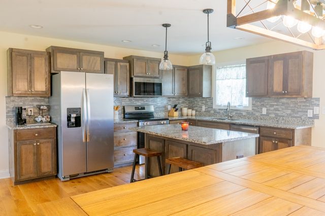 3 Browning Dr, Fayetteville, TN 37334