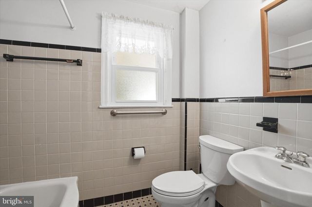 544 LAWRENCE RD, Havertown, PA 19083