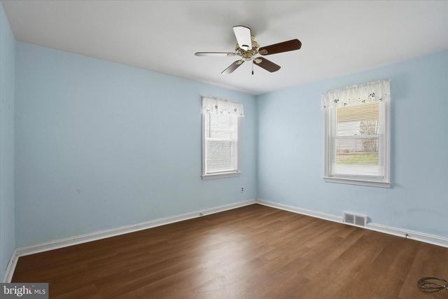 544 LAWRENCE RD, Havertown, PA 19083