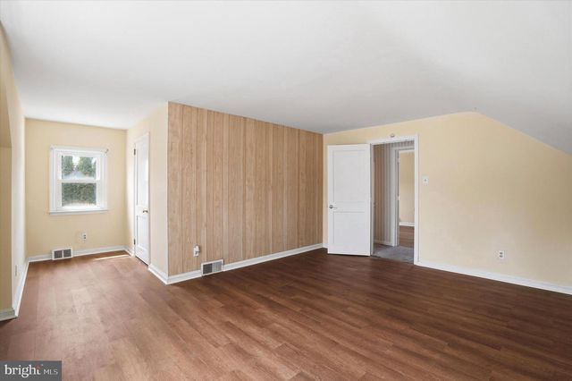 544 LAWRENCE RD, Havertown, PA 19083