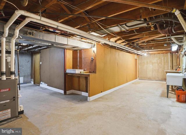 544 LAWRENCE RD, Havertown, PA 19083