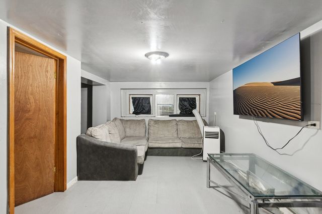 5756 S Princeton Avenue, Chicago, IL 60621