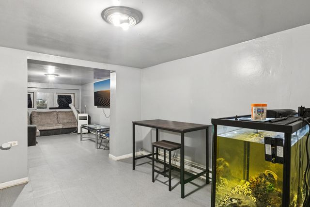 5756 S Princeton Avenue, Chicago, IL 60621