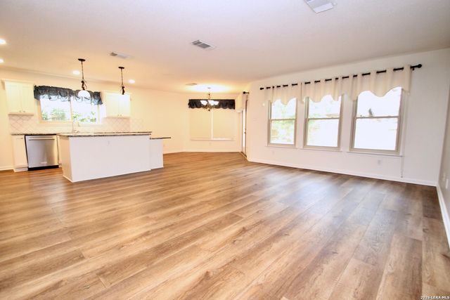 432 IRONGATE RDG, San Antonio, TX 78253