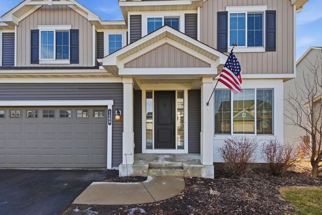 1409 Copper Hills Drive, Carver, MN 55315