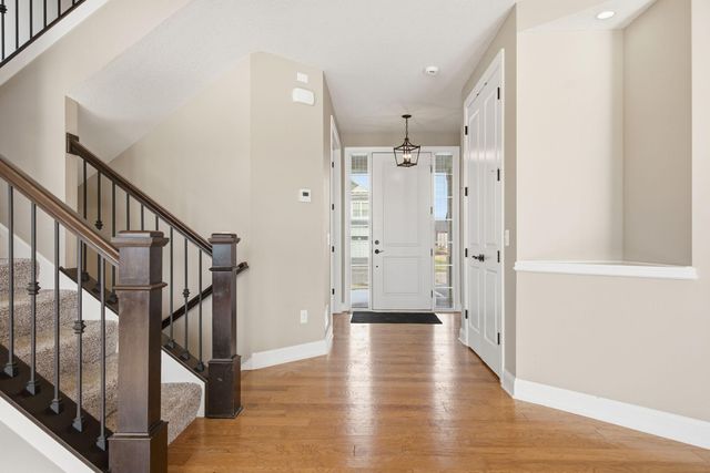 1409 Copper Hills Drive, Carver, MN 55315