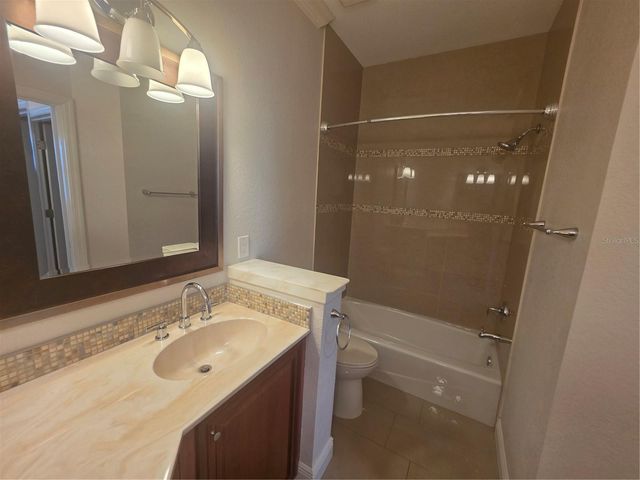 240 W END DRIVE 1323, Punta Gorda, FL 33950