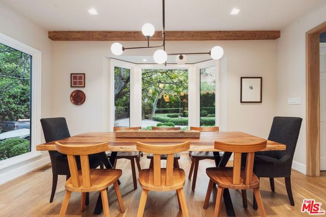 2600 Mandeville Canyon Road, Los Angeles, CA 90049