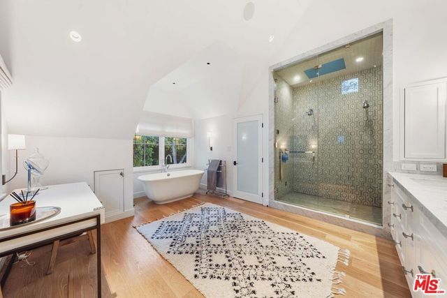 2600 Mandeville Canyon Road, Los Angeles, CA 90049