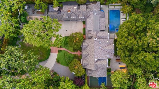 2600 Mandeville Canyon Road, Los Angeles, CA 90049