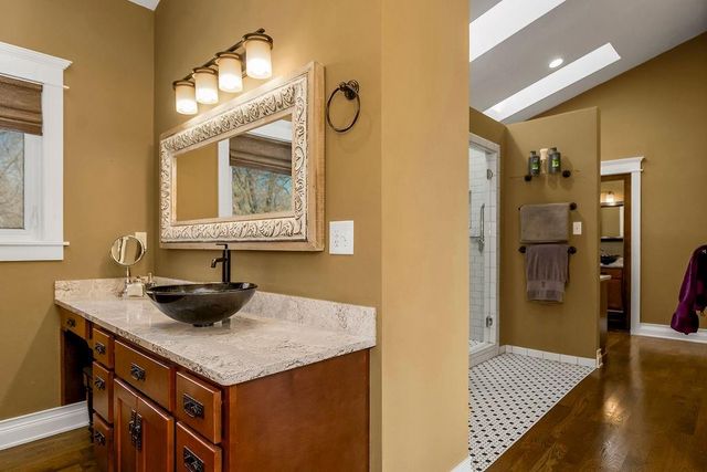 403 Navajo Lane, Lake Quivira, KS 66217