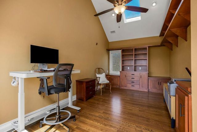 403 Navajo Lane, Lake Quivira, KS 66217