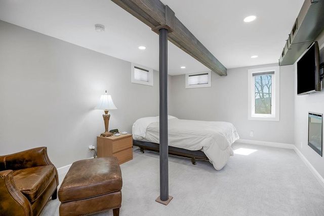 403 Navajo Lane, Lake Quivira, KS 66217