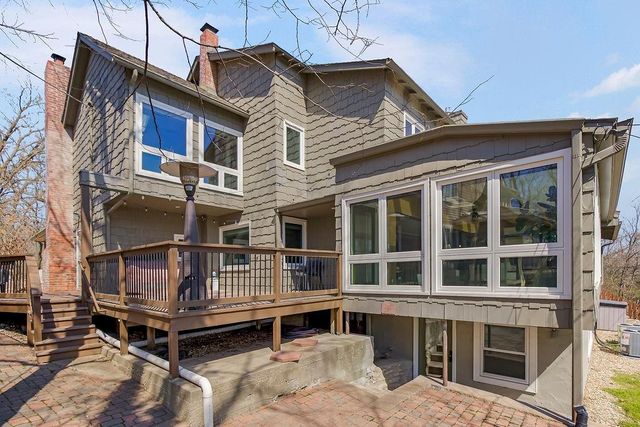 403 Navajo Lane, Lake Quivira, KS 66217