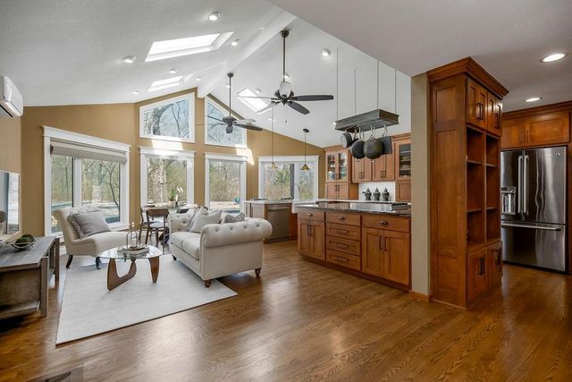 403 Navajo Lane, Lake Quivira, KS 66217