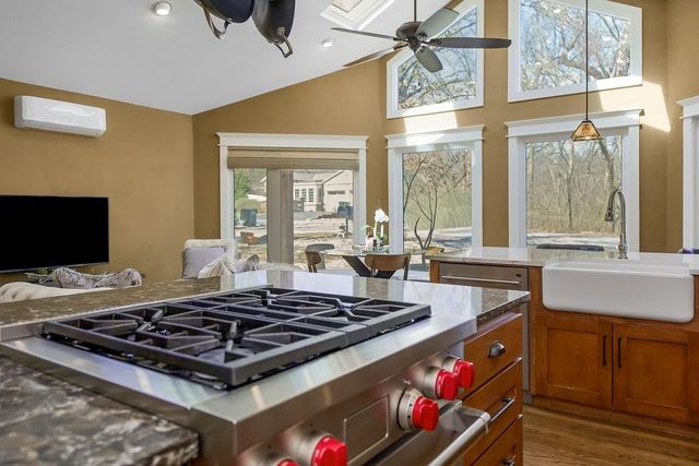 403 Navajo Lane, Lake Quivira, KS 66217